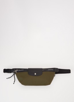 Longchamp Dames Le Pliage Energy heuptas M met leren details in de kleur Khaki