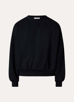 Fear of God Essentials Heren AS25 sweater met flock logoprint in de kleur Zwart, maat: S