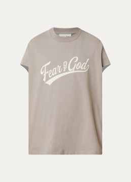Fear of God Essentials Heren T-shirt met front- en backprint in de kleur Donkerbeige, maat: S