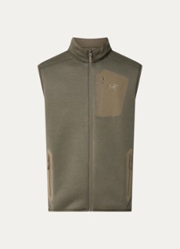Arc'teryx Covert gilet met ritszakken in de kleur Bronsgroen, maat: M