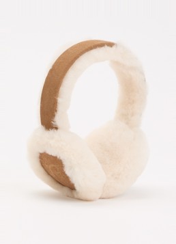 UGG Dames Oorwarmers van suède met schapenvacht in de kleur Zand, maat: One Size
