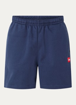 The North Face Heren Red box straight fit korte joggingbroek met steekzakken in de kleur Donkerblauw, maat: XS