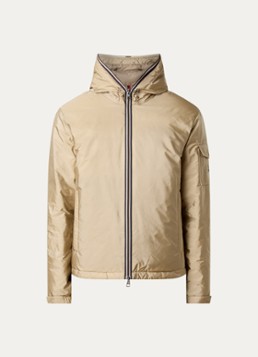 Moncler Heren Evettes gewatteerd jack met donsvulling en logo in de kleur Zand, maat: 3/L