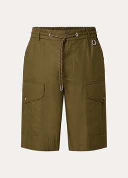 Moncler Heren Straight fit korte broek met steekzakken in de kleur Mosgroen, maat: 48