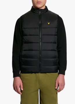 Lyle & Scott Jongens Gewatteerde bodywarmer met steekzakken in de kleur Zwart, maat: 15-16J=176