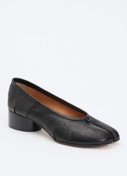 Maison Margiela Dames Tabi New ballerina van leer in de kleur Zwart, maat: 36