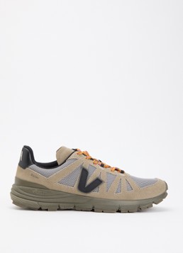 Veja Heren Salar Alveomesh sneaker met suède details in de kleur Khaki, maat: 45