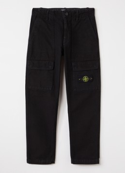 Stone Island Jongens S01014 straight fit cargobroek met logo in de kleur Zwart, maat: 12J = 152