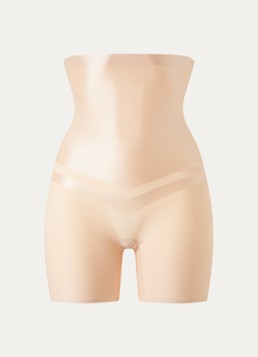 Chantelle Dames Brilliant Shaping high waisted corrigerende shorty met glanzende finish in de kleur Creme