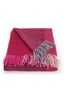 Klippan Gotland Check plaid van wol 130 x 200 cm Roze