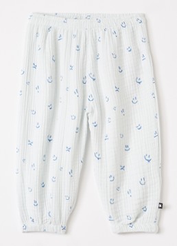 Molo Jongens Serene tapered fit broek met print in de kleur Lichtblauw, maat: 3Y=98