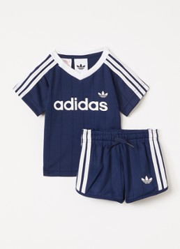 Adidas Jongens Set van T-shirt met korte broek 2-delig in de kleur Donkerblauw, maat: 98