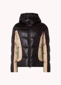 Diesel Heren W-Ostend puffer jack met capuchon en ritszakken in de kleur Zwart