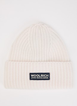 Woolrich Dames Ribgebreide muts van scheerwol met logo in de kleur Gebroken wit, maat: S
