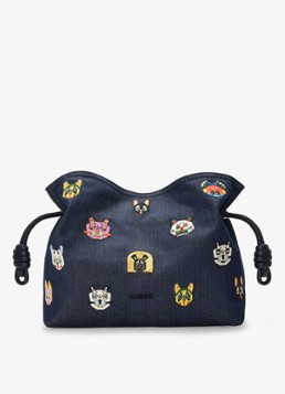 LOEWE Dames Flamenco Cats M clutch van denim met kalfsleren details in de kleur Donkerblauw