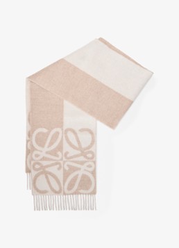 LOEWE Dames Fijngebreide sjaal in kasjmierblend met logo 180 x 28 cm in de kleur Beige