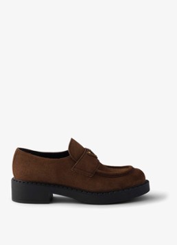 Prada Dames Chocolate loafer van kalfssuède in de kleur Donkerbruin