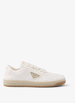 Prada Dames Downtown sneaker van leer in de kleur Gebroken wit