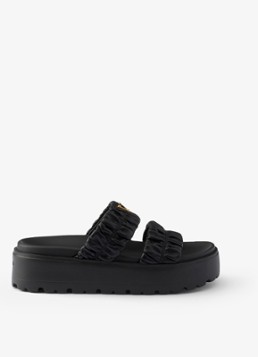 Prada Dames Matelassé slipper van lamsleer in de kleur Zwart
