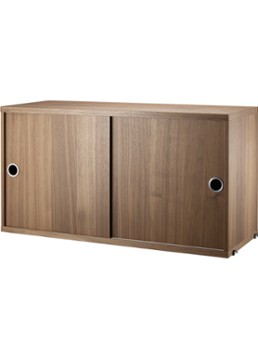 String Furniture Kast met schuifdeur Bruin