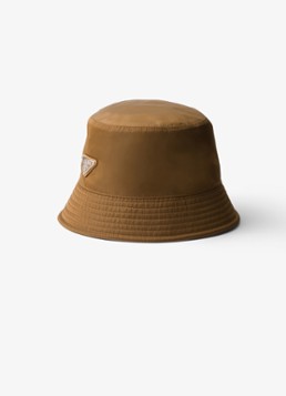 Prada Heren Re-Nylon bucket hoed met logo in de kleur Bruin