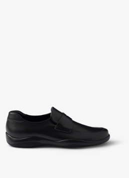Prada Heren Toblach loafer van kalfsleer in de kleur Zwart
