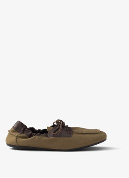 Prada Heren Shuffle bootschoen met kalfsleren details in de kleur Groen