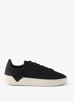 Prada Heren Court Re-Nylon sneaker met logo in de kleur Zwart