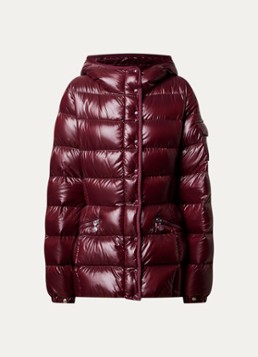 Moncler Dames Barante gewatteerd jack met donsvulling en capuchon in de kleur Bordeauxrood, maat: S