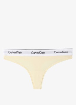 Calvin Klein Dames String met logoband in de kleur Pear Sorbet-ZRK/ Geel