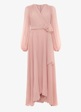 Phase Eight Dames Isadora maxi jurk met plissé en strikceintuur in de kleur Lichtroze