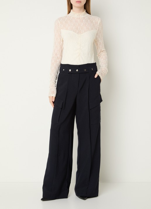 Aaiko Amy semi-transparante top met broderie - voorkant 3 gebroken wit