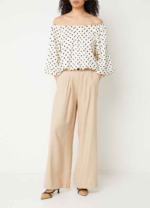 Aaiko Maddy off-shoulder top met pofmouw - voorkant 3 ivoor