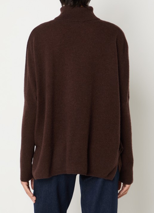 Absolut Cashmere. Clara fijngebreide trui van kasjmier met col - achterkant 2 roodbruin