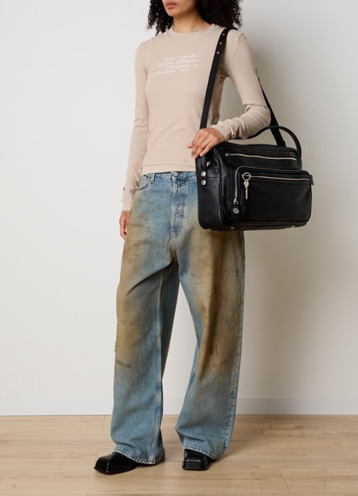 Acne Studios Camero schoudertas van kalfsleer - voorkant 3 zwart