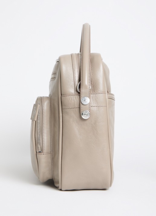 Acne Studios Camero schoudertas van kalfsleer - detail 6 taupe