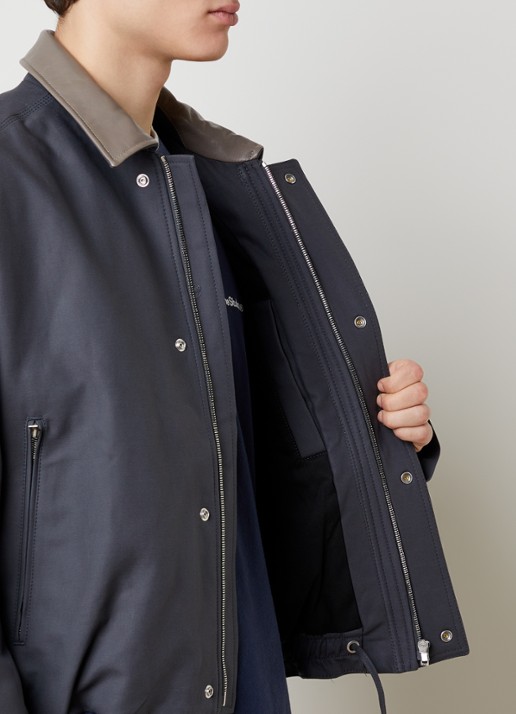 Acne Studios Opado gewatteerd bomberjack met kraag van leer - detail 5 donkergrijs