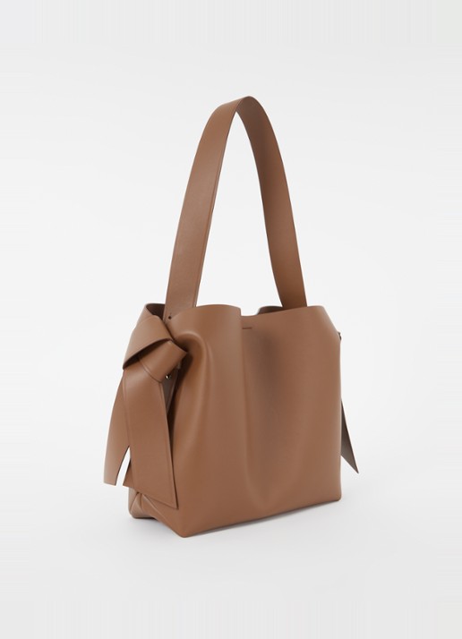 Acne Studios Schoudertas van leer en afneembare schouderriem - achterkant bruin