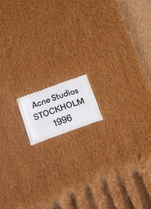 Acne Studios Sjaal in alpaca wolblend 250 x 25 cm - detail 3 camel