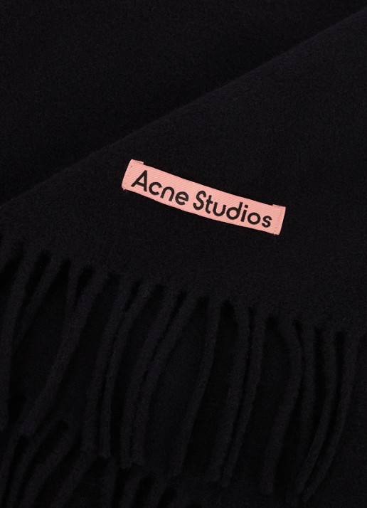 Acne Studios Sjaal van wol met franjes 200 x 45 cm - detail zwart