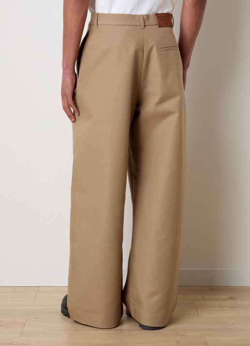 Acne Studios Wide fit chino met steekzakken - achterkant 3 khaki