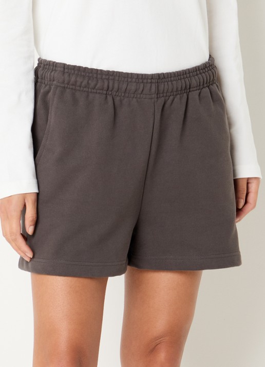 Adanola High waist wide fit korte joggingbroek met steekzakken - detail bruin