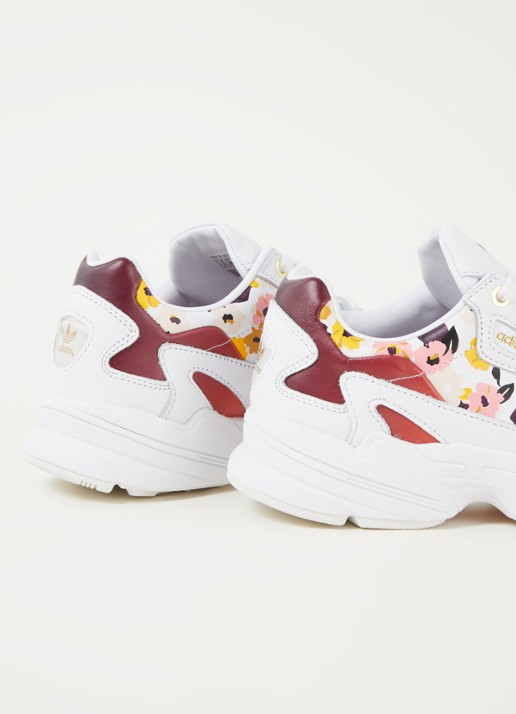 adidas Falcon sneaker van leer met bloemenprint - detail 2 wit