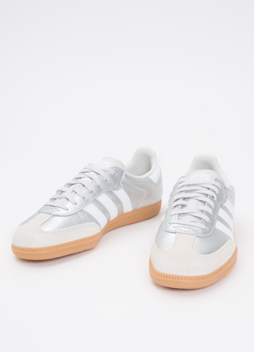 Adidas Samba OG J sneaker met metallic finish - voorkant 4 zilver