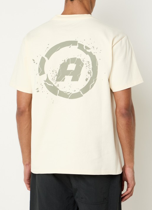 Aiche Broken Pieces T-shirt met logo- en backprint