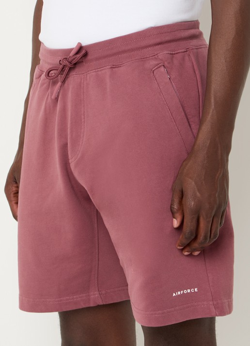 Airforce Straight fit korte joggingbroek met logo - detail steenrood