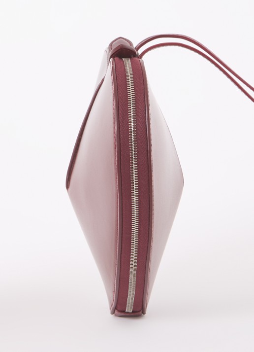 Alaïa Le Coeur crossbodytas van kalfsleer - detail 4 bordeauxrood