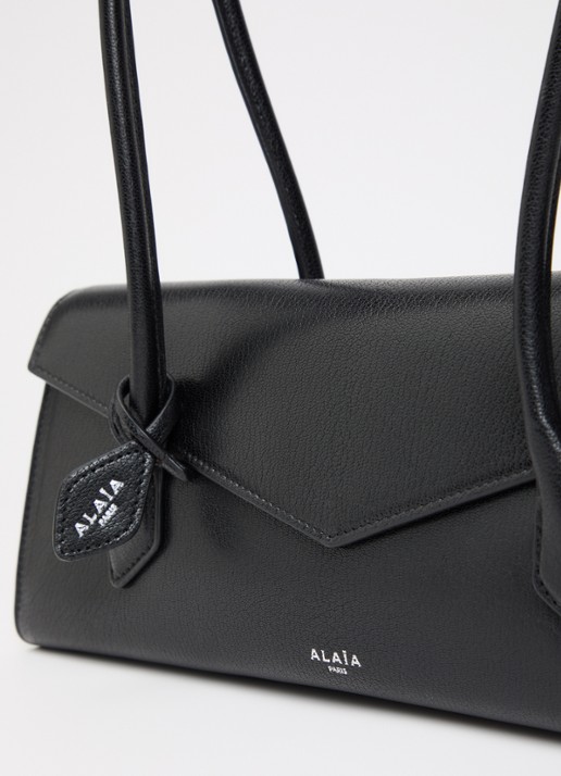 Alaïa Le Teckel Flap Medium schoudertas van geitenleer - detail 4 zwart