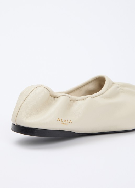 Alaïa Lune ballerina van leer - detail 4 creme