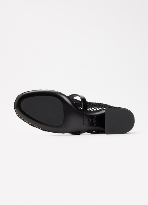 Alaïa Mary Jane pump met opengewerkt dessin en leren details - detail 4 zwart